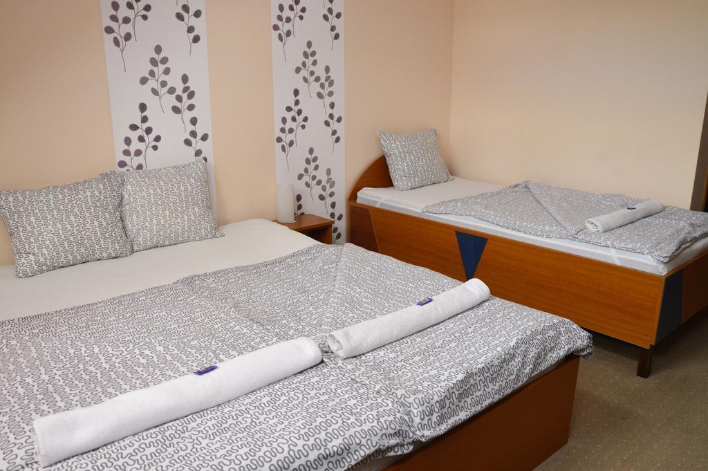 Mediterrán Vendégház Kecskemét Exterior foto