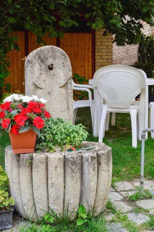 Mediterrán Vendégház Kecskemét Exterior foto