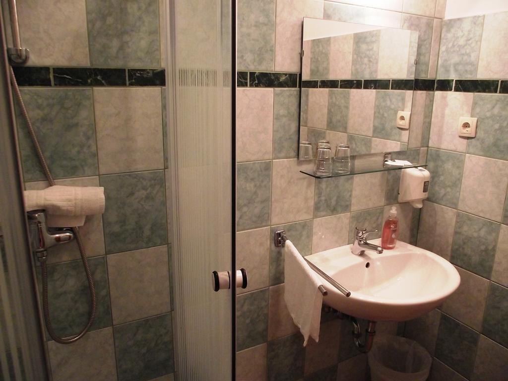 Mediterrán Vendégház Kecskemét Exterior foto