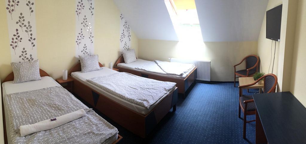 Mediterrán Vendégház Kecskemét Exterior foto